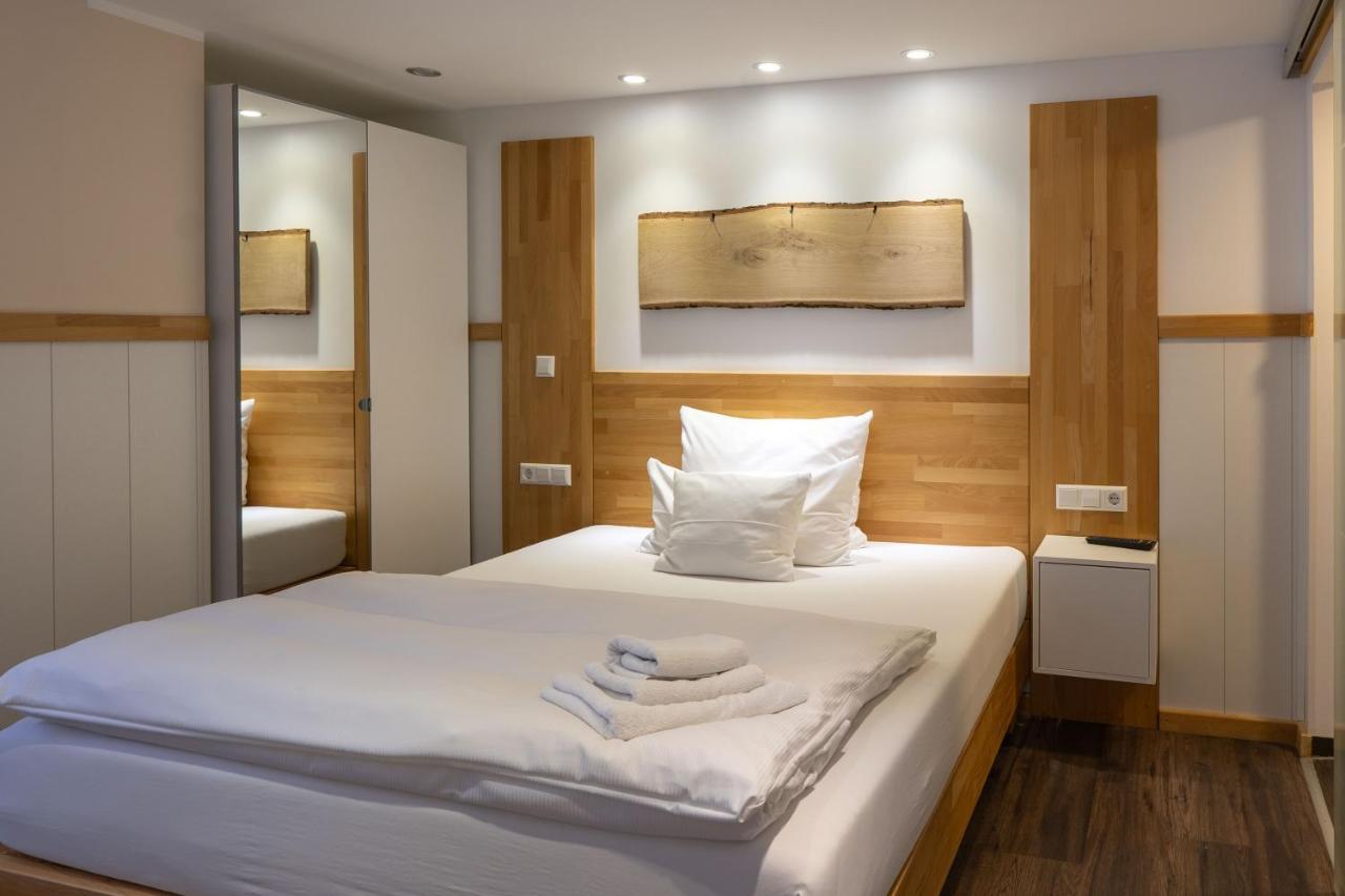 Hotel Post Mit Klimaanlage Neckarsulm Esterno foto