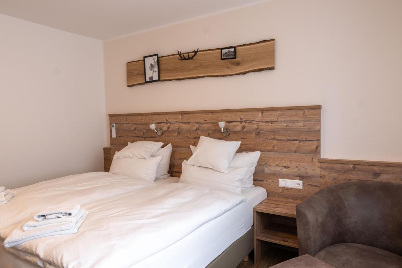 Hotel Post Mit Klimaanlage Neckarsulm Esterno foto