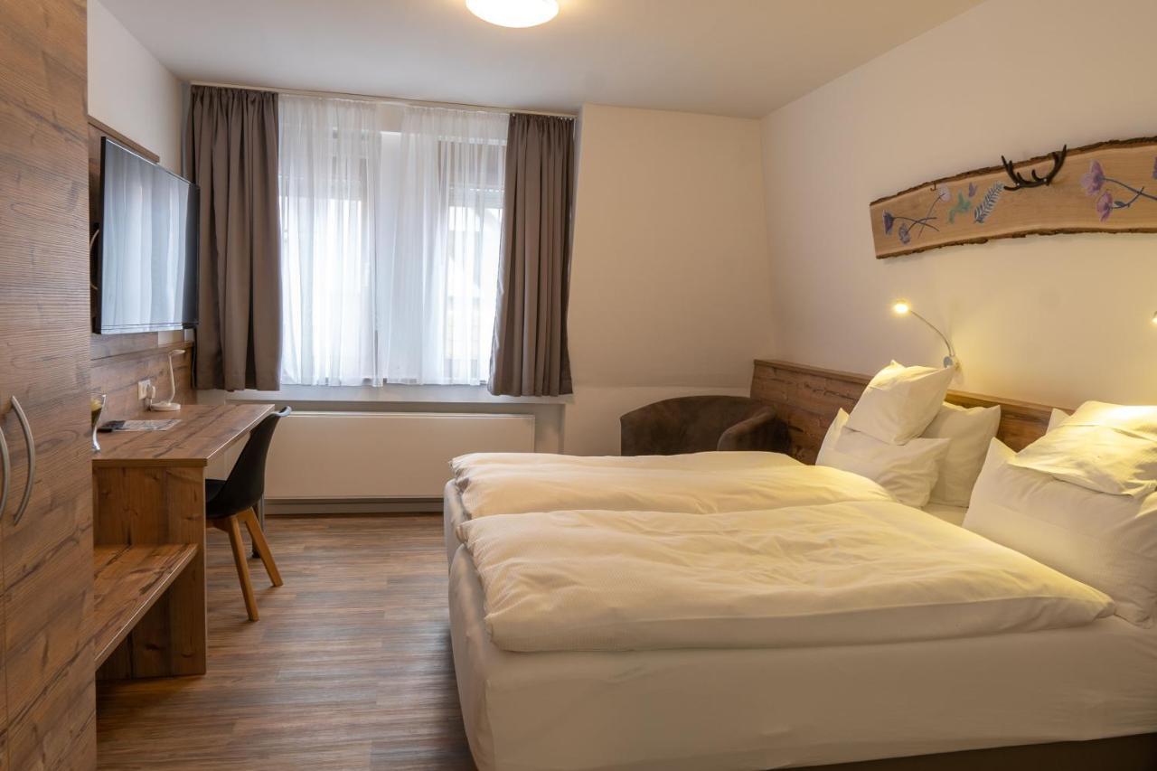 Hotel Post Mit Klimaanlage Neckarsulm Esterno foto