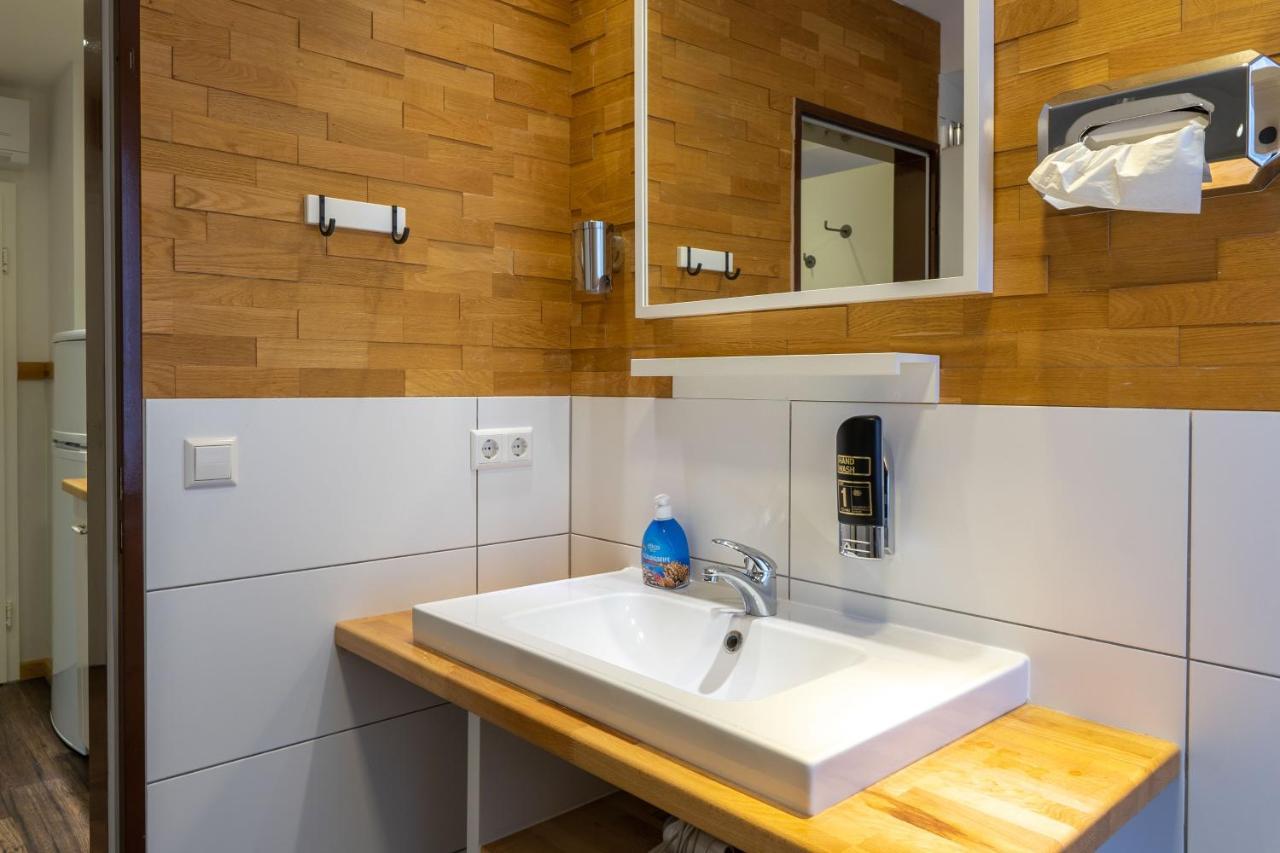 Hotel Post Mit Klimaanlage Neckarsulm Esterno foto