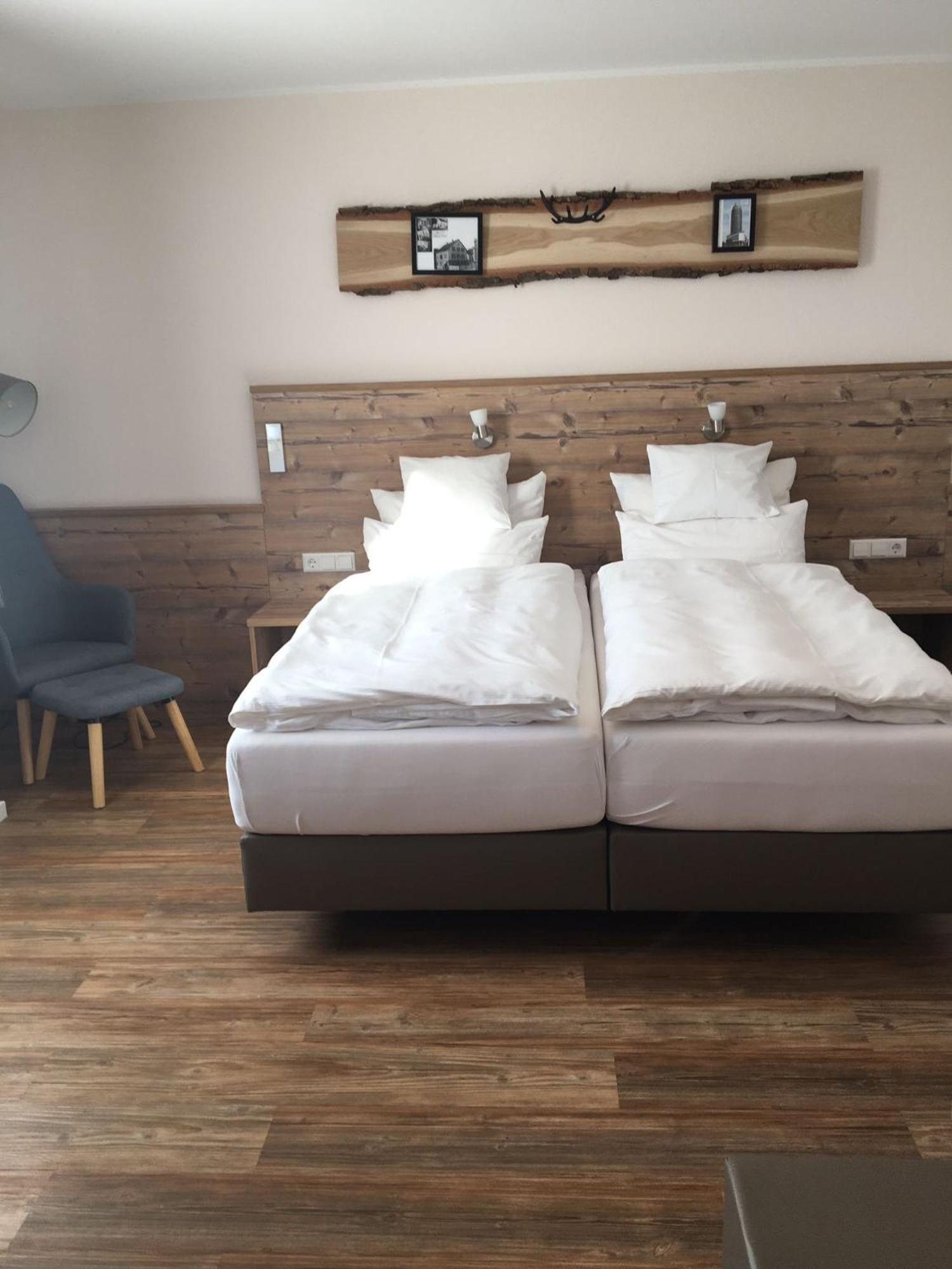 Hotel Post Mit Klimaanlage Neckarsulm Esterno foto
