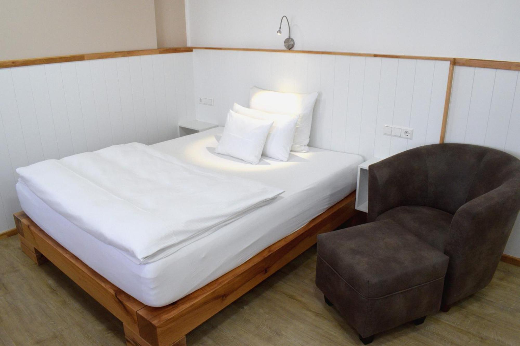 Hotel Post Mit Klimaanlage Neckarsulm Esterno foto