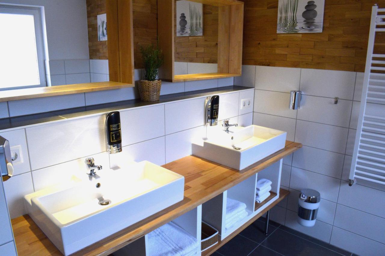 Hotel Post Mit Klimaanlage Neckarsulm Esterno foto